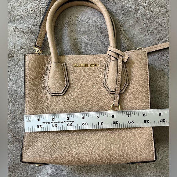 Michael Kors Mercer Beige Leather Handbag Small Satchel Crossbody Minimalist - Picture 10 of 13